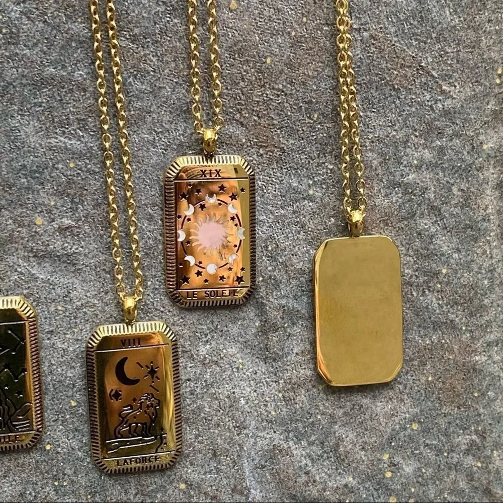 Lovers Tarot Card 18k Gold Plated Tarnish-Free Necklace NEW - Picture 3 of 6